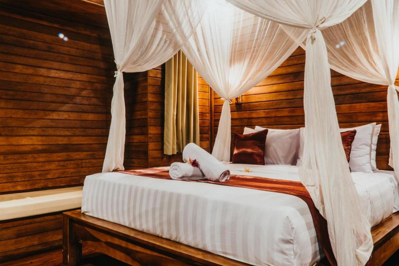 Taman Tirta Villa Nusa Lembongan  Ngoại thất bức ảnh