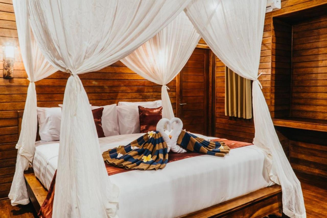 Taman Tirta Villa Nusa Lembongan  Ngoại thất bức ảnh