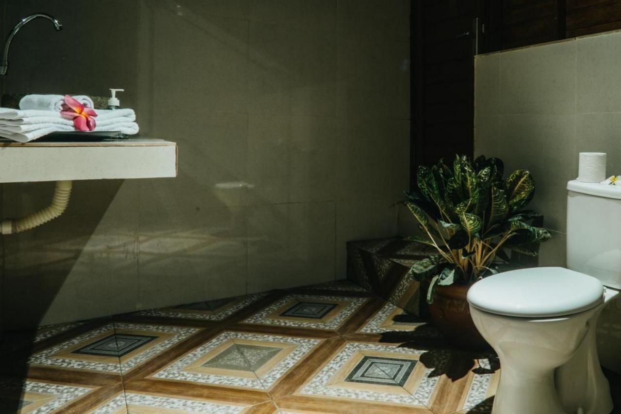Taman Tirta Villa Nusa Lembongan  Ngoại thất bức ảnh