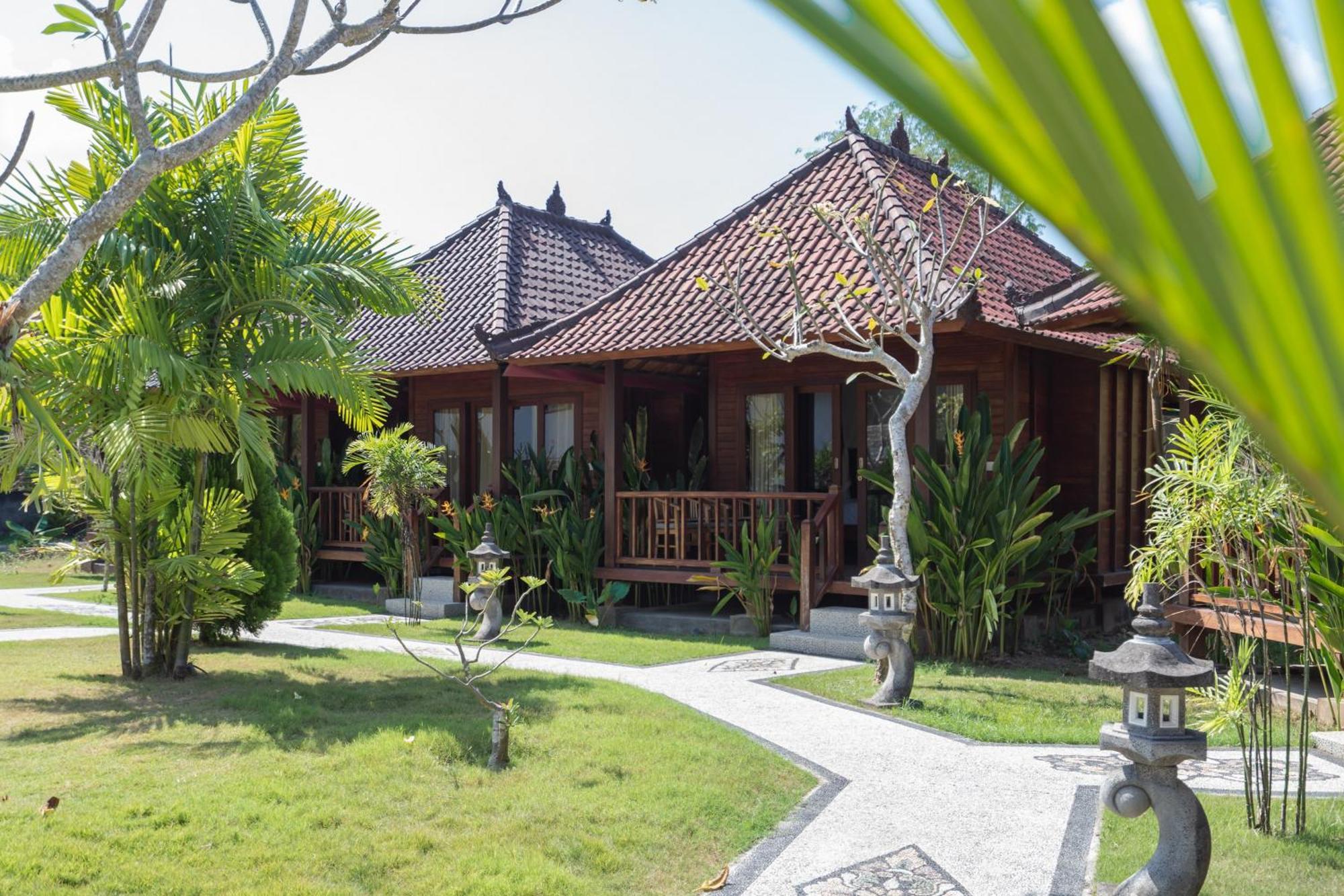 Taman Tirta Villa Nusa Lembongan  Ngoại thất bức ảnh